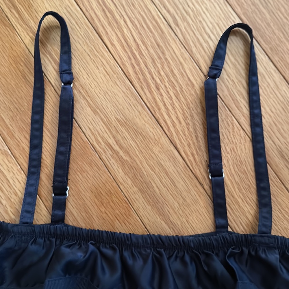 A&F Navy Ruffle Tank - Picture 5 of 6